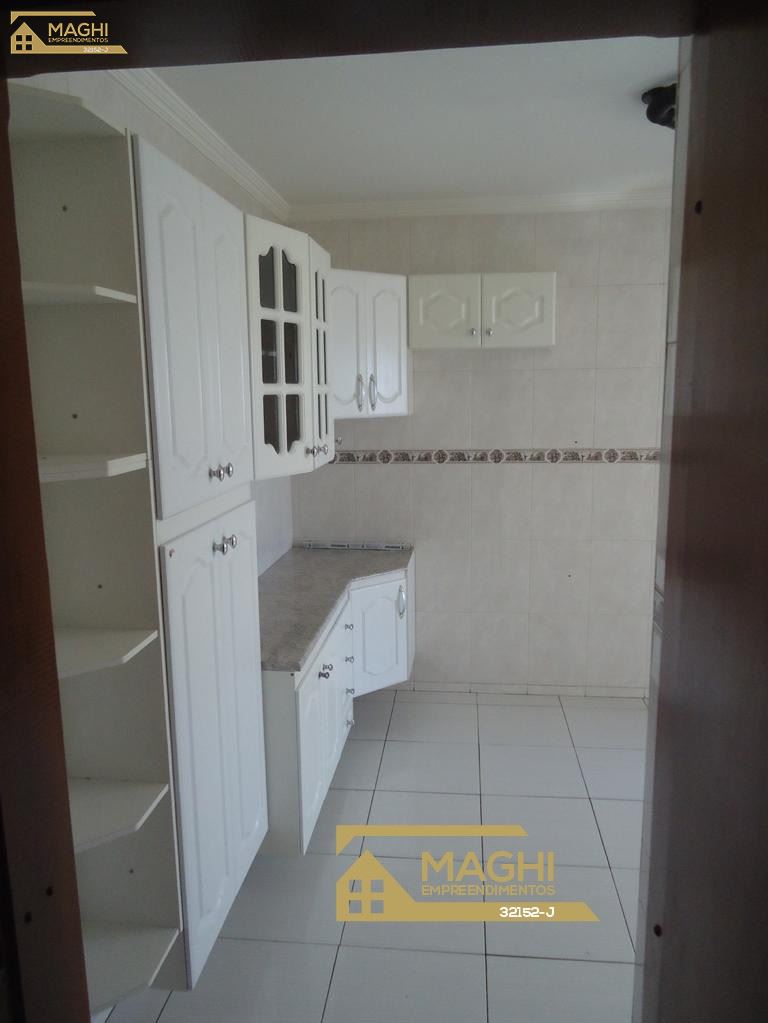 Excelente apartamento com 03 Dormitrios e Sute no Edifcio Solar dos Taperas, Salto/SP