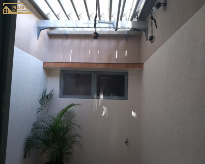 Casa 24 de Outubro  Vila Henrique  3 Dor. 275 m Salto SP