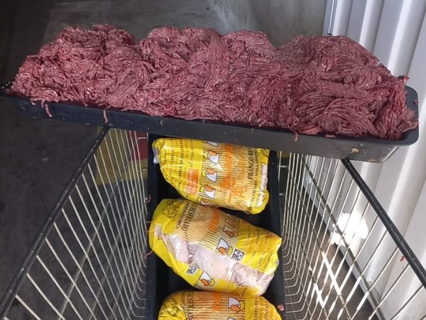 Fiscalizações retiram 175 quilos de produtos impróprios para consumo de supermercados em Indaiatuba